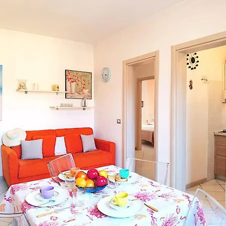 Azzurro Apartment *
