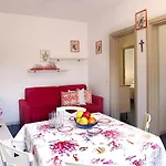 Azzurro Апартаменти *